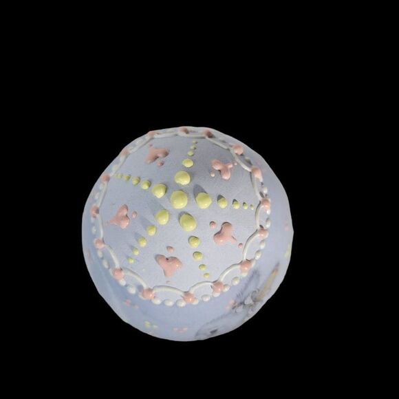 Porcelain Folkloric Dot Easter Egg - Picture 5 of 9